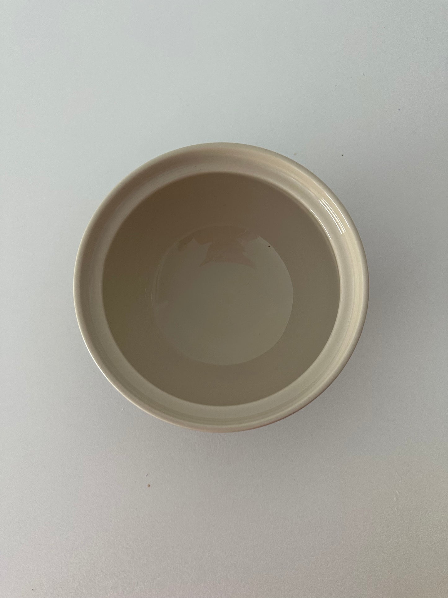 Cuenco de Cerámica “Neko” con Tapa – Sopas y Ramen (550 ml)